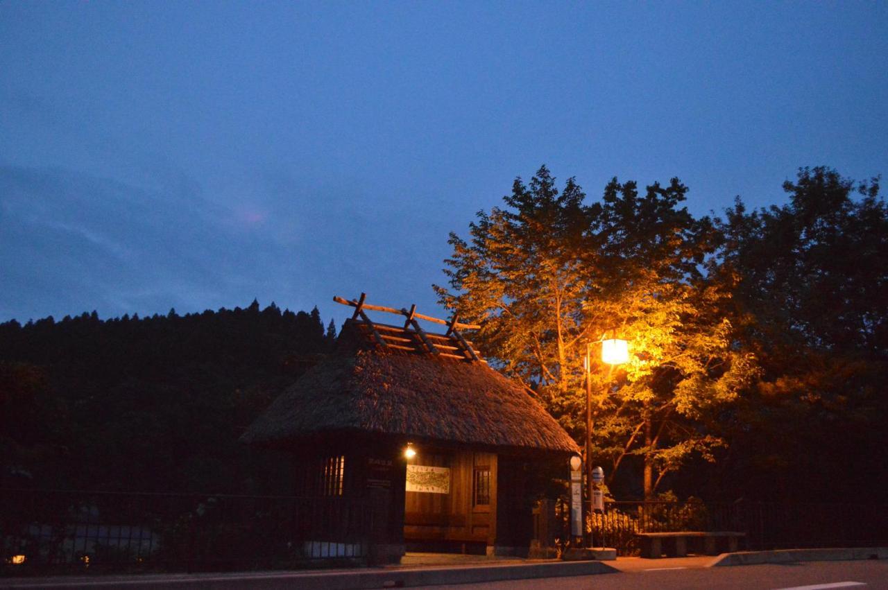 Kurokawa Onsen Oku No Yu Hotel Minamioguni Exterior foto