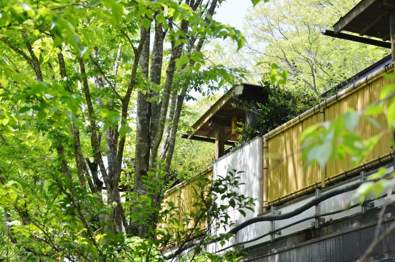 Kurokawa Onsen Oku No Yu Hotel Minamioguni Exterior foto