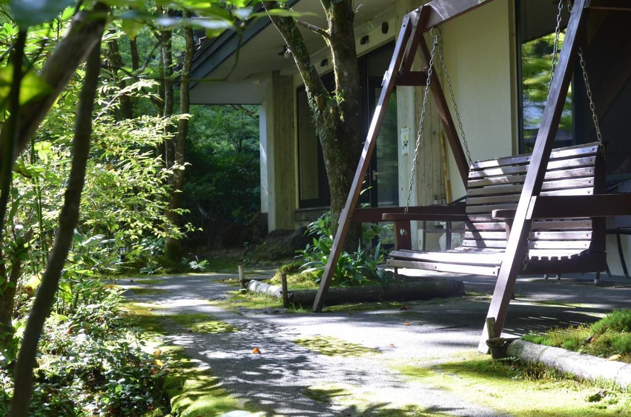 Kurokawa Onsen Oku No Yu Hotel Minamioguni Exterior foto