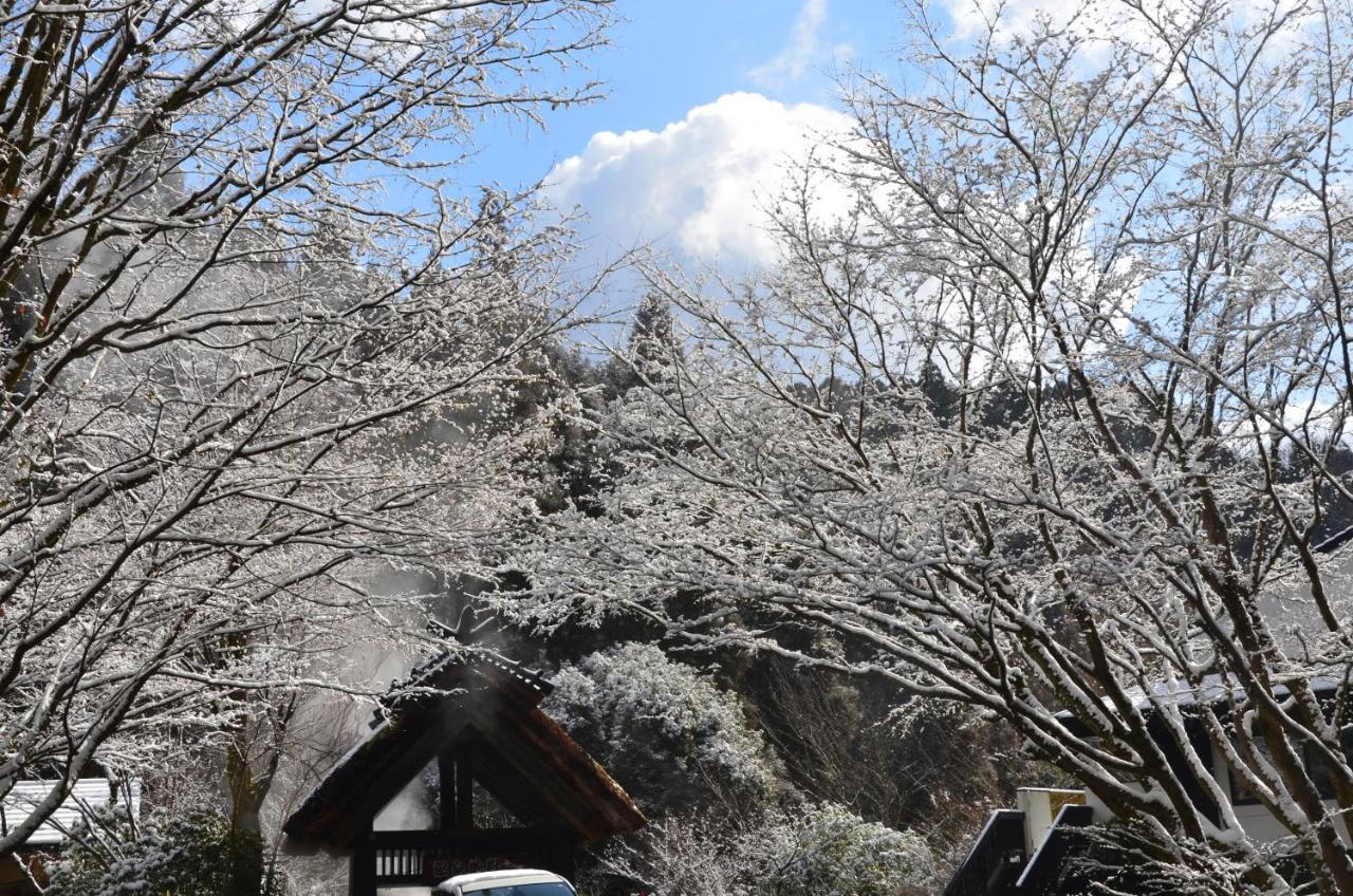 Kurokawa Onsen Oku No Yu Hotel Minamioguni Exterior foto